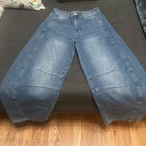 Barrel Leg Jeans